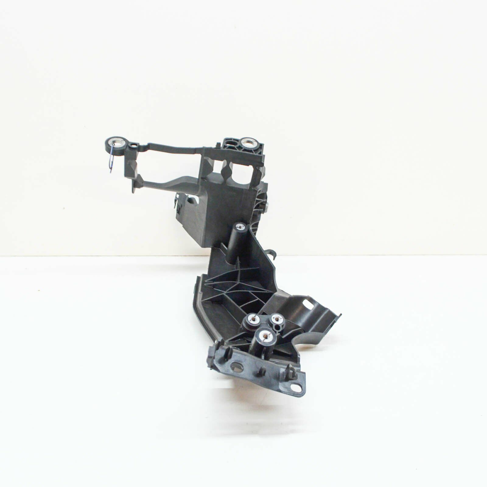 NEW AUDI A5 8T LEFT HEADLIGHT BRACKET 8T0805607D 5 NEW AUDI A5 8T LEFT HEADLIGHT BRACKET 8T0805607D - Image 5