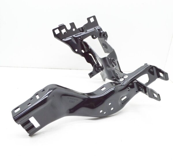 NEW BMW 7 G11 FRONT LEFT HEADLIGHT BRACKET 51647357213 7357213 2016 ORIGINAL - Image 3