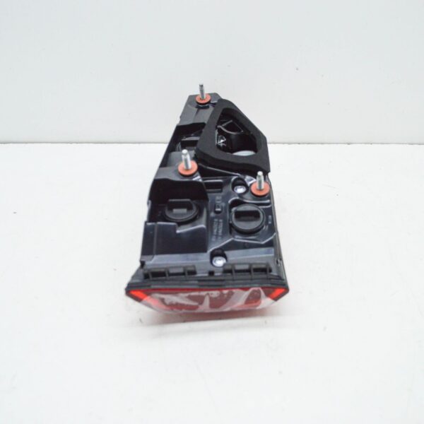 NEW AUDI Q3 F3 SPORTBACK RIGHT SIDE TRUNK BOOTLID TAILLIGHT 83A945076 - Image 5