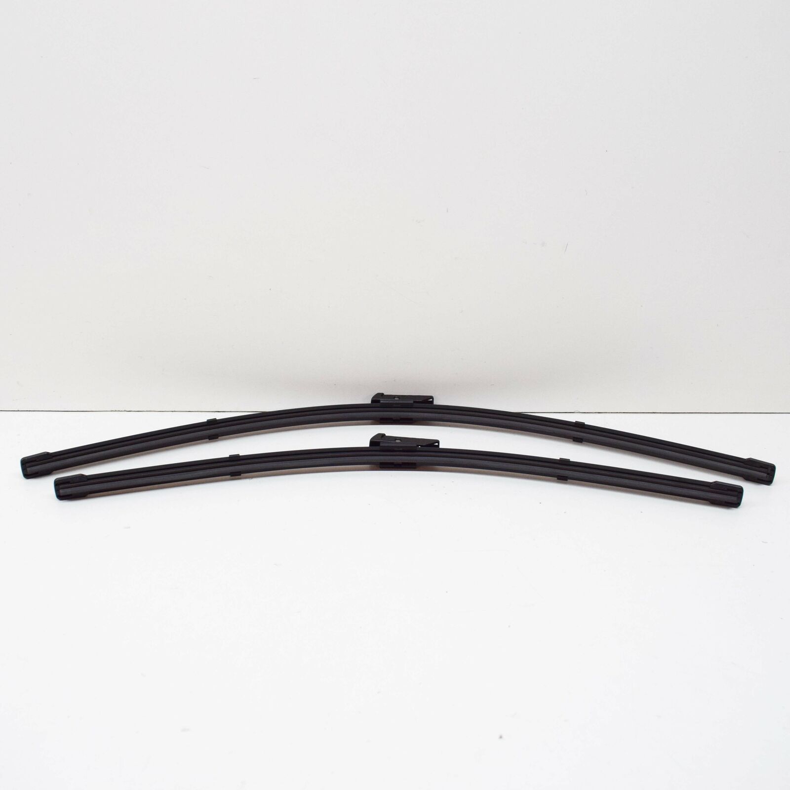 NEW AUDI A4 B9 FRONT AERODYNAMIC WIPER BLADE SET LHD 8W1998002 5 NEW AUDI A4 B9 FRONT AERODYNAMIC WIPER BLADE SET LHD 8W1998002 - Image 5