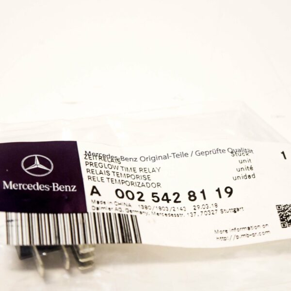 NEW MB M W164 GLOW PLUG RELAY A0025428119 2008 ORIGINAL - Image 3