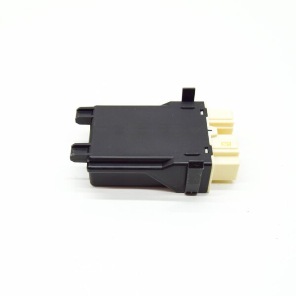 NEW MERCEDES-BENZ E W213 REAR SEAT CONTROL UNIT A222900822180 ORIGINAL - Image 3