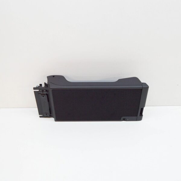 NEW AUDI A3 8Y MIDDLE ARMREST BRACKET 8Y0885961A4PK ORIGINAL - Image 3