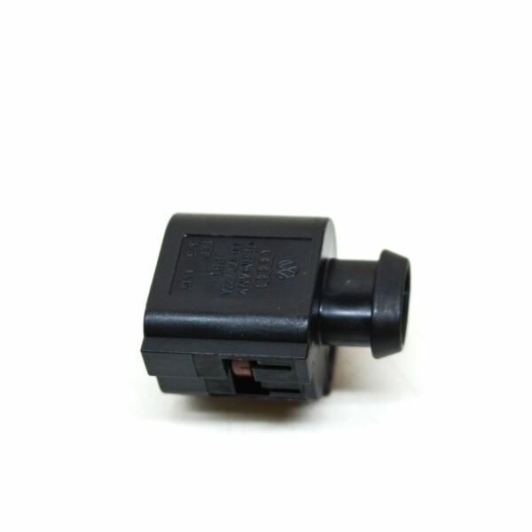 NEW AUDI A3 CABRIO 8V HEADLIGHT CONNECTOR PLUG FLAT HOUSING RHD 1J0973722A - Image 3