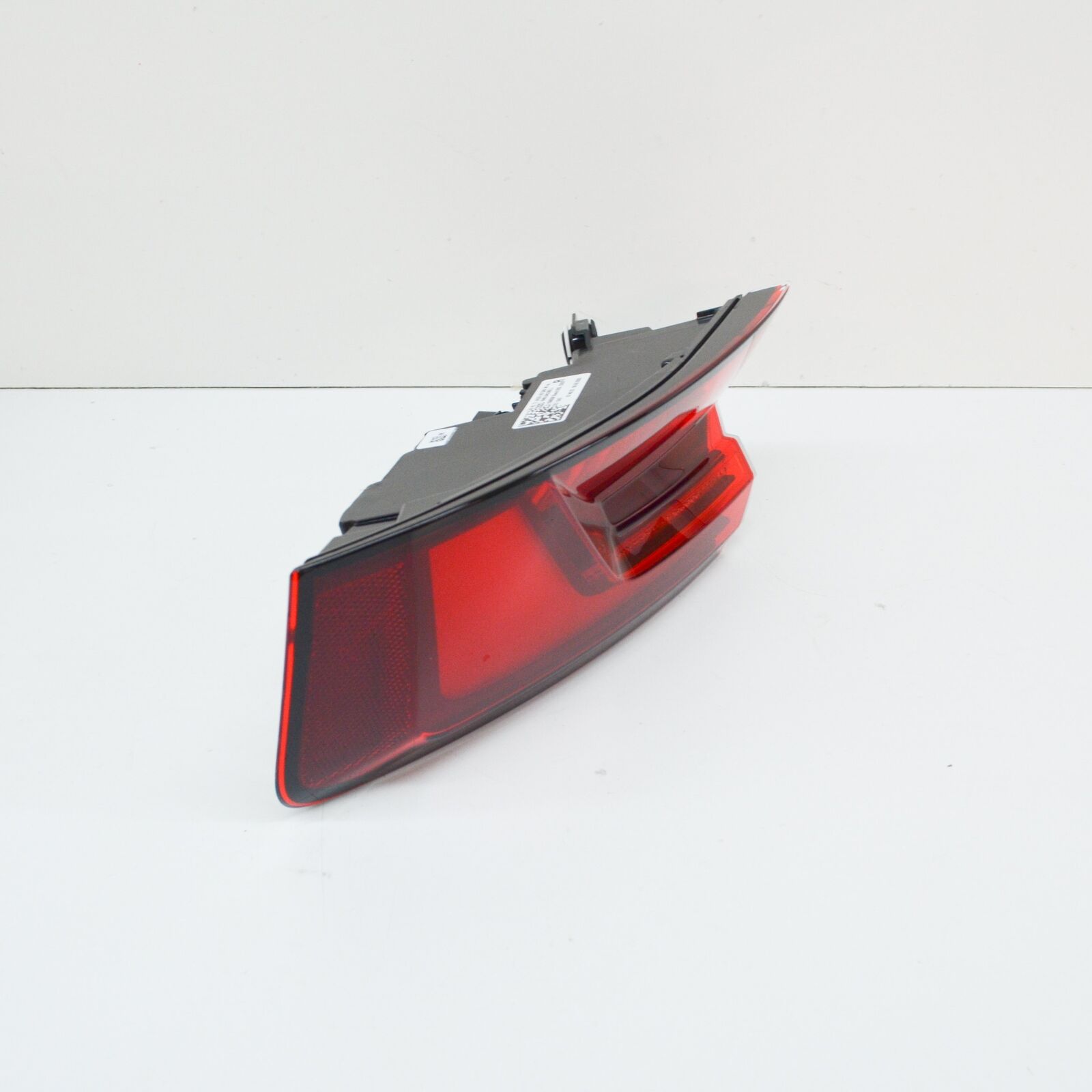 NEW AUDI A5 8W6 REAR RIGHT TAILLIGHT 8W6945092L ORIGINAL 3 NEW AUDI A5 8W6 REAR RIGHT TAILLIGHT 8W6945092L ORIGINAL - Image 3