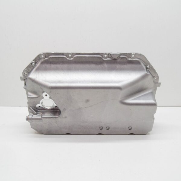 NEW MERCEDES-BENZ VITO W447 ENGINE OIL PAN A6510106319 ORIGINAL - Image 3