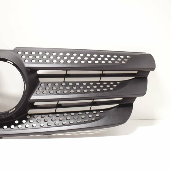 NEW MERCEDES BENZ METRIS W447 FRONT RADIATOR GRILLE A44788800239B51 - Image 5