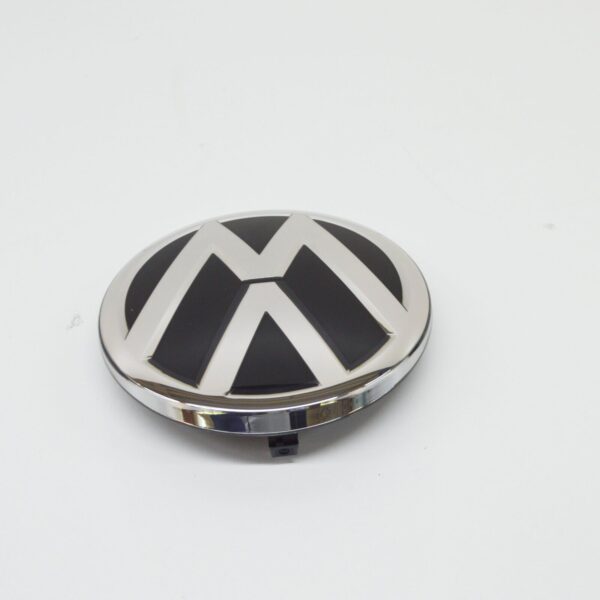 NEW VOLKSWAGEN PASSAT B7 FRONT RADIATOR GRILLE BADGE 3D0853601FJZA ORIGINAL - Image 3