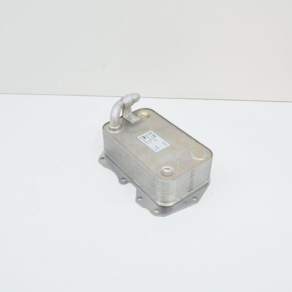 NEW AUDI Q7 4L ENGINE OIL COOLER 057117021M ORIGINAL - Image 3