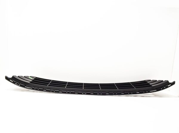 NEW VOLKSWAGEN GOLF MK7 FRONT BUMPER LOWER GRILLE R 5G0853677F041 2014 ORIGINAL - Image 3
