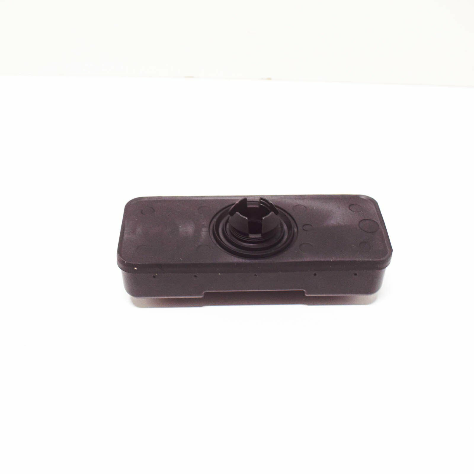 NEW MERCEDES-BENZ CLA C117 JACK PAD PLUG COVER A0029989150 ORIGINAL 3 NEW MERCEDES-BENZ CLA C117 JACK PAD PLUG COVER A0029989150 ORIGINAL - Image 3