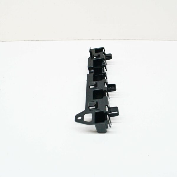 NEW BMW 5 G30 FRONT RIGHT SIDE SUPPORTING LEDGE HOLDER 51777387342 ORIGINAL - Image 3