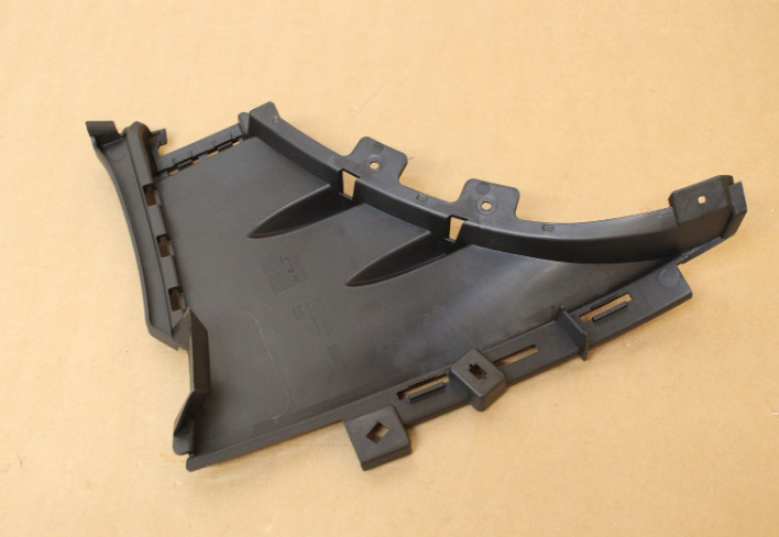 NEW MERCEDES-BENZ CLA C118 FRONT RH BUMPER FOG LAMP COVER A1188854801 ORIGINAL 3 NEW MERCEDES-BENZ CLA C118 FRONT RH BUMPER FOG LAMP COVER A1188854801 ORIGINAL - Image 3