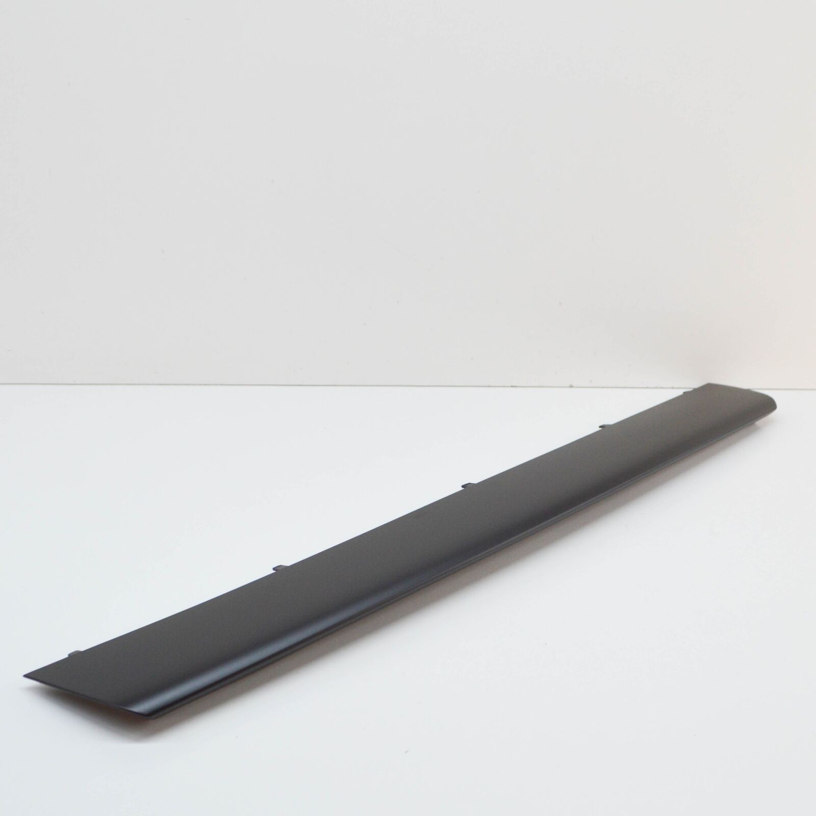 NEW AUDI A5 8T S-LINE FRONT BUMPER DIFFUSER TRIM 8T08077173FZ ORIGINAL 3 NEW AUDI A5 8T S-LINE FRONT BUMPER DIFFUSER TRIM 8T08077173FZ ORIGINAL - Image 3