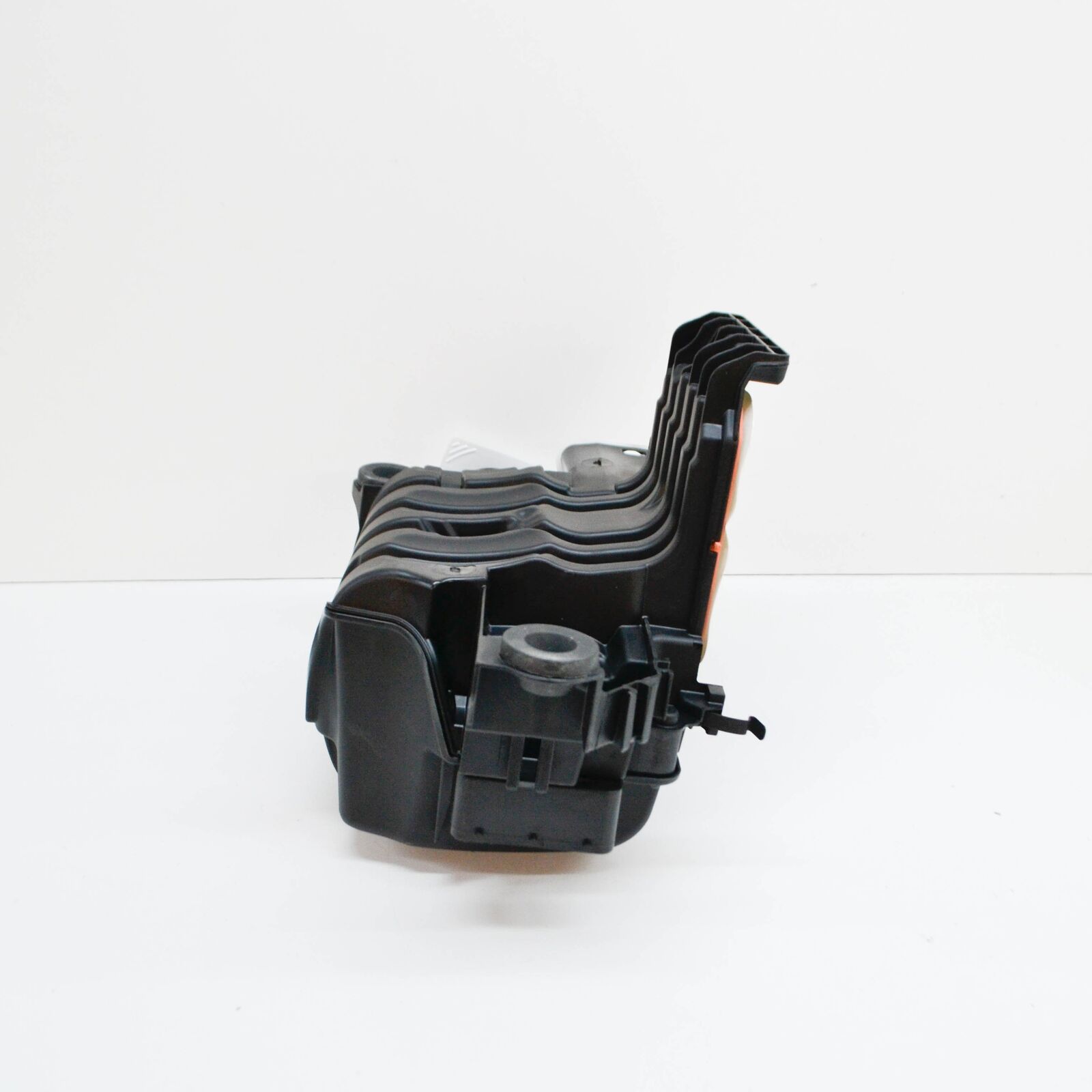 NEW MERCEDES-BENZ C-CLASS W205 AIR FILTER BOX A2740900001 3 NEW MERCEDES-BENZ C-CLASS W205 AIR FILTER BOX A2740900001 - Image 3