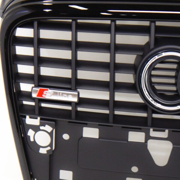 NEW AUDI A4 B7 S-LINE RADIATOR GRILLE 8E0853651MVMZ 2008 ORIGINAL - Image 3