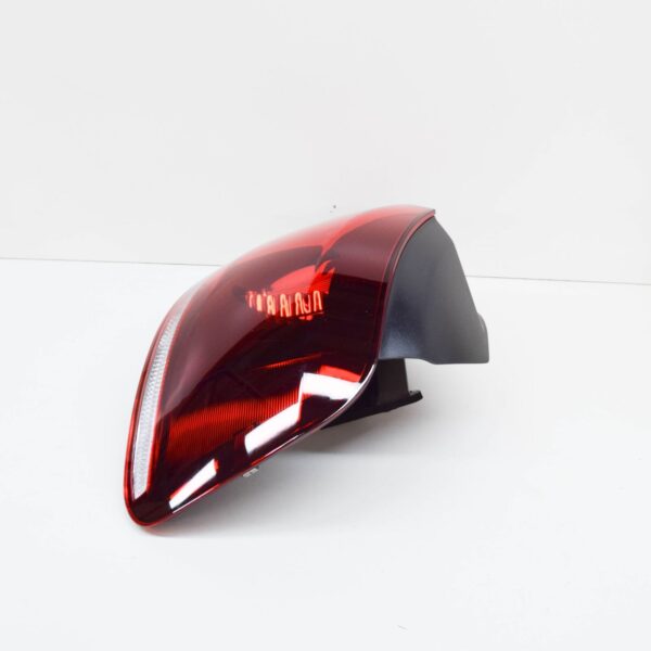 NEW VOLKSWAGEN GOLF MK6 REAR RIGHT TAILLIGHT TINTED 5K0945096Q ORIGINAL - Image 3
