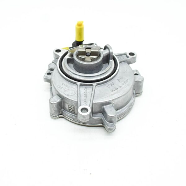 NEW AUDI A4 AVANT B9 VACUUM PUMP 06M145100Q ORIGINAL - Image 3
