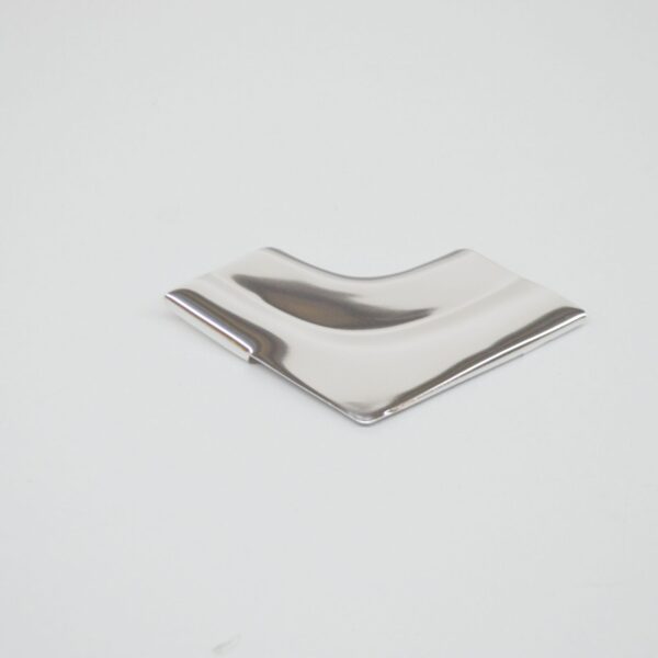 NEW MERCEDES-BENZ SL R107 WINDSHIELD RIGHT BOTTOM MOLDING A1076712230 - Image 3