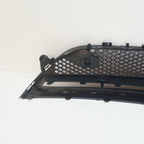 NEW MB E W213 AMG FRONT BUMPER CENTER LOWER GRILLE A2138856900 - Image 4