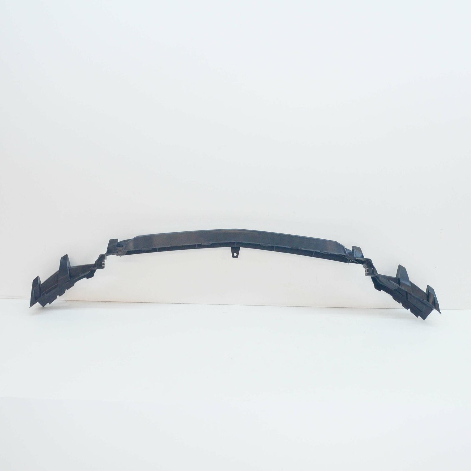 NEW MERCEDES-BENZ C-CLASS W205 FRONT BUMPER LOWER BRACKET A2058851365 ORIGINAL 4 NEW MERCEDES-BENZ C-CLASS W205 FRONT BUMPER LOWER BRACKET A2058851365 ORIGINAL - Image 4