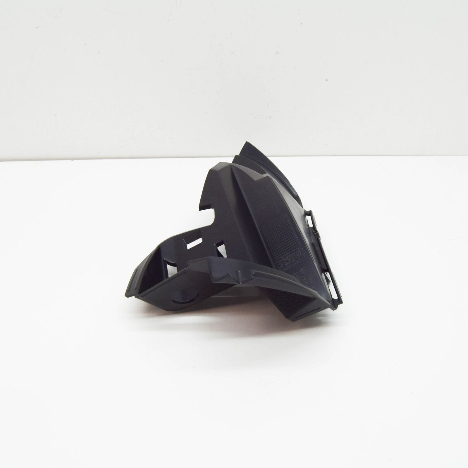 NEW MERCEDES-BENZ E C238 FRONT RIGHT BUMPER HOLDER A2388855901 ORIGINAL 4 NEW MERCEDES-BENZ E C238 FRONT RIGHT BUMPER HOLDER A2388855901 ORIGINAL - Image 4