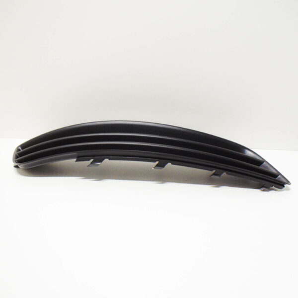 NEW AUDI A3 S3 8P FRONT RIGHT FOG LIGHT GRILLE 8P0807682D9B9 - Image 6