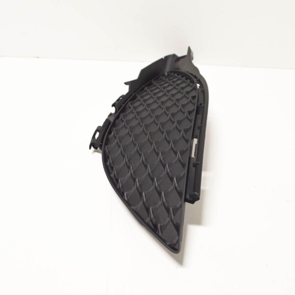 NEW MB A-CLASS W176 FRONT BUMPER RIGHT GRILLE A1768850422 ORIGINAL - Image 4