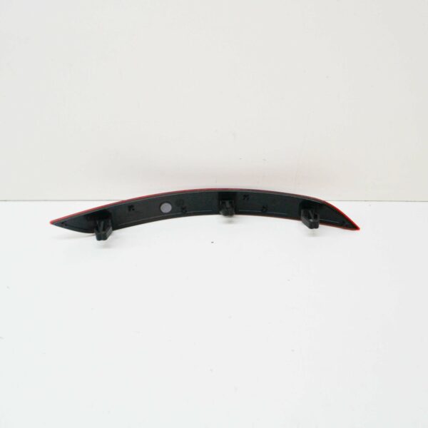 NEW AUDI A3 8V REAR LEFT BUMPER REFLECTOR 8V5945105D ORIGINAL - Image 4
