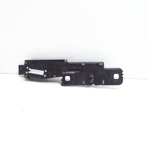 NEW AUDI Q7 4L STRIKER PLATE REAR 4F9827383G ORIGINAL - Image 4