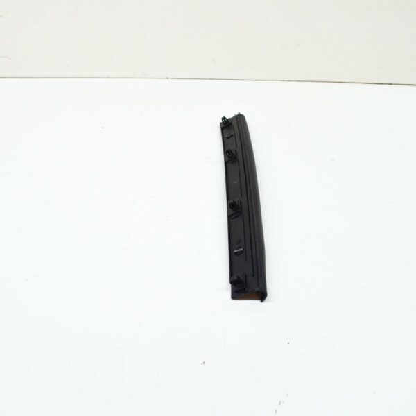 NEW AUDI Q2 GA FRONT BONNET HOOD LEFT IMPACT SEAL 81A823125 ORIGINAL - Image 4