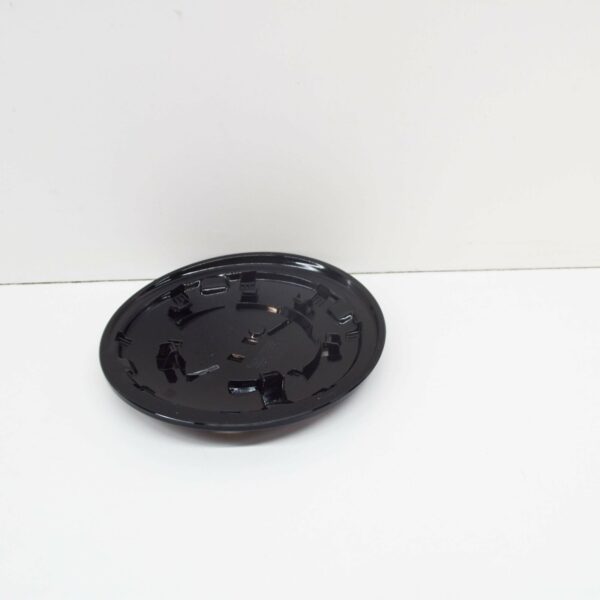 NEW VOLKSWAGEN GOLF MK7 FRONT VW EMBLEM CARRIER 5GE853719041 - Image 6