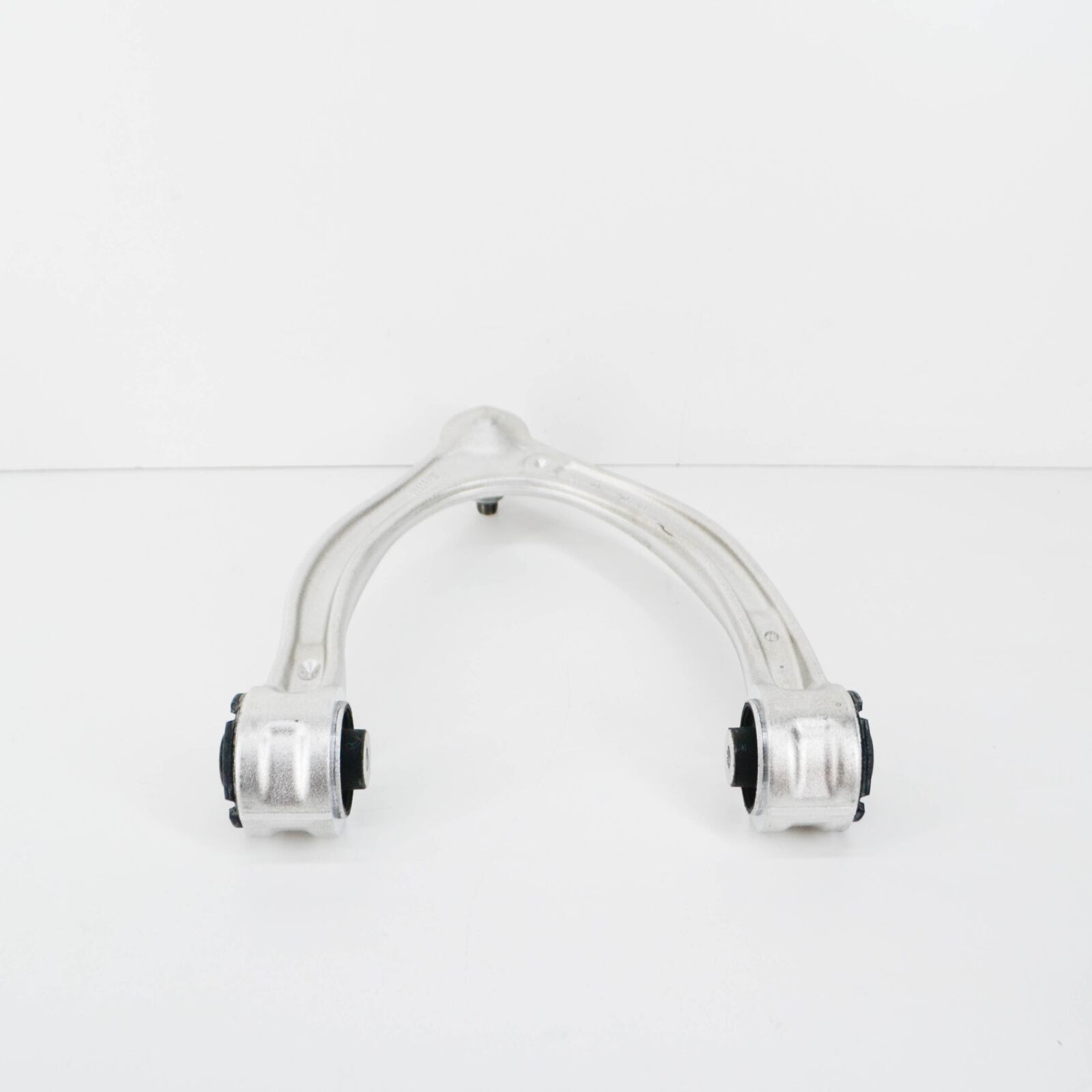 NEW MERCEDES-BENZ C-CLASS W205 FRONT LEFT UPPER CONTROL ARM A2053305501 4 NEW MERCEDES-BENZ C-CLASS W205 FRONT LEFT UPPER CONTROL ARM A2053305501 - Image 4