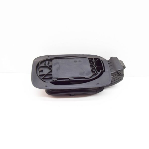 NEW AUDI Q3 8U FUEL TANK DOOR INSERT 8U0809906B ORIGINAL - Image 4