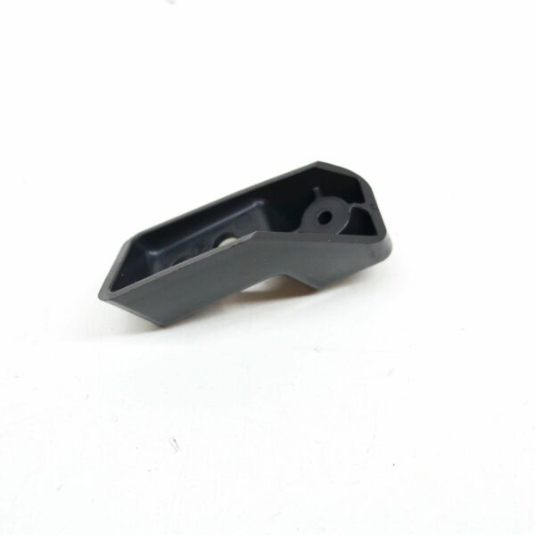 NEW AUDI Q3 8U FRONT BUMPER LEFT ADAPTER 8U0807409 ORIGINAL - Image 4