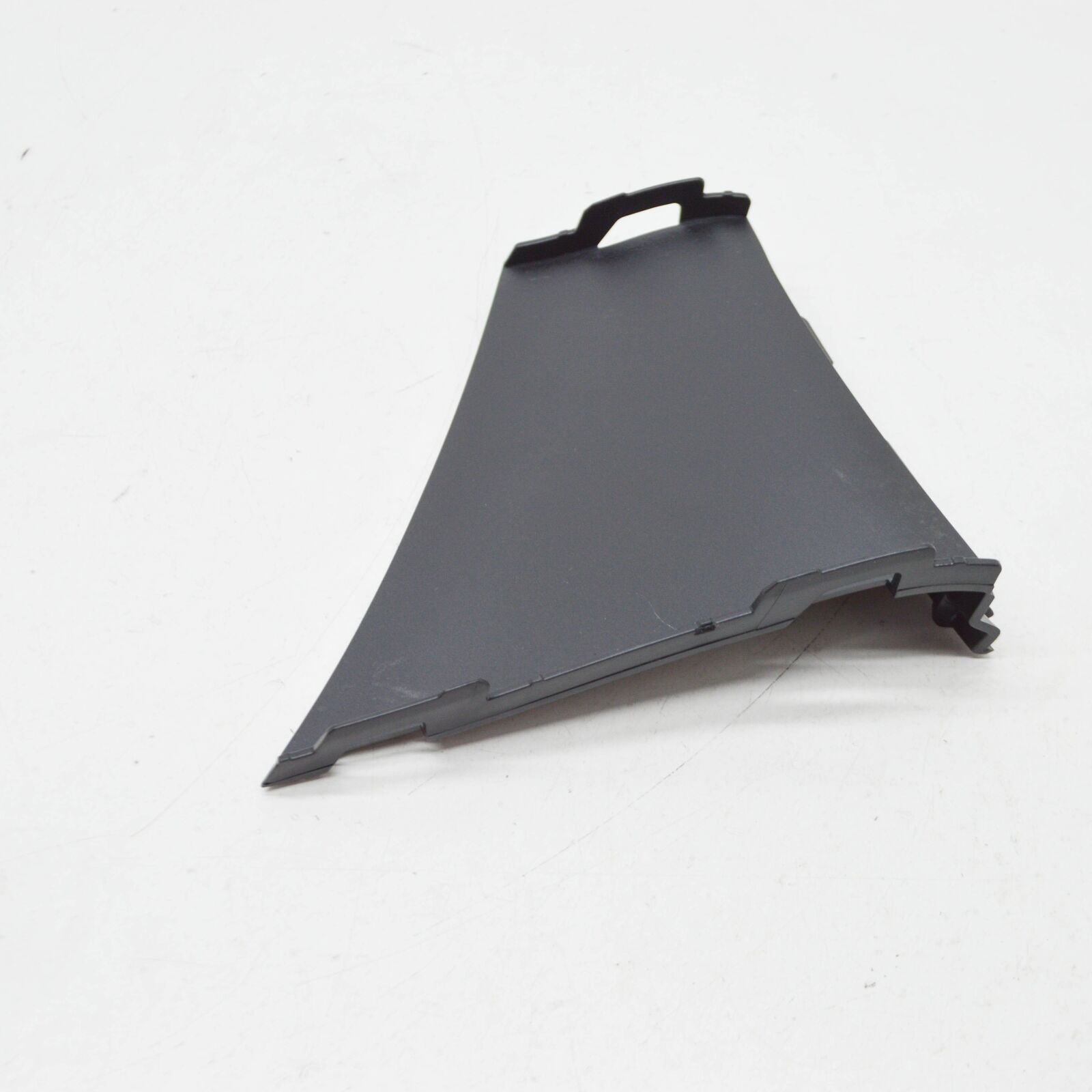 NEW AUDI A6 C8 AVANT FRONT BUMPER RIGHT AIR GUIDE TRIM 4K0121764G ORIGINAL 4 NEW AUDI A6 C8 AVANT FRONT BUMPER RIGHT AIR GUIDE TRIM 4K0121764G ORIGINAL - Image 4