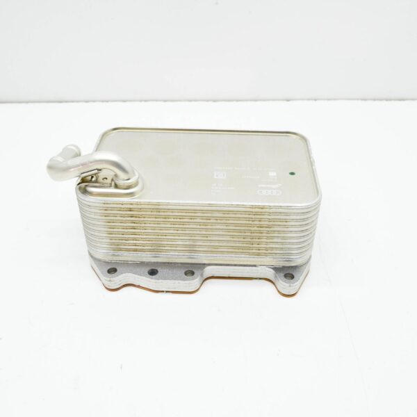 NEW AUDI A6 C8 ENGINE OIL COOLER 059117015K ORIGINAL OEM - Image 4