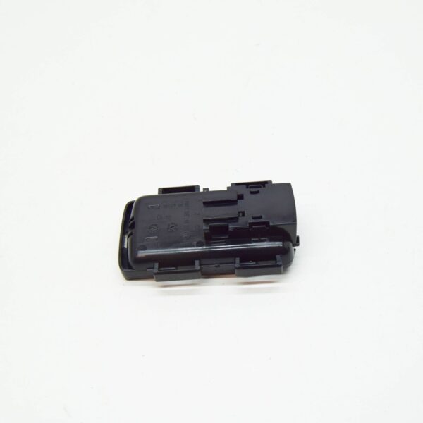 NEW VOLKSWAGEN TIGUAN AD MK2 MAGNETIC TORCH LIGHT HOLDER 3T0947509A9B9 ORIGINAL - Image 4