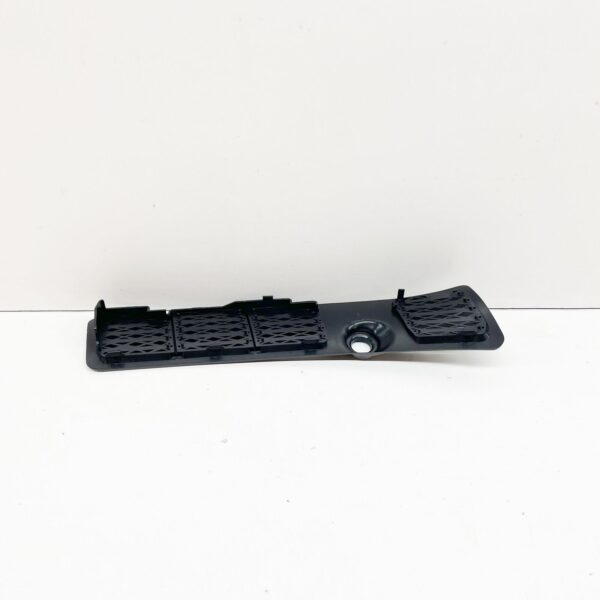 NEW BMW 3 E30 HOOD WINDSHIELD UPPER GRILLE LEFT SIDE 51131904571 ORIGINAL - Image 4