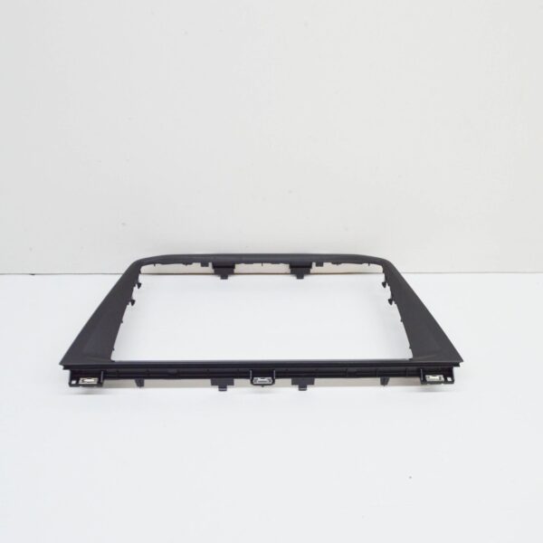 NEW VW TIGUAN AD MK2 DASHBOARD RADIO NAVIGATION UNIT TRIM 5NA858069EEUO ORIGINAL - Image 4