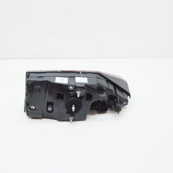 NEW AUDI A6 C8 REAR LEFT SIDE TAILGATE TAILLIGHT 4K5945093C ORIGINAL - Image 4