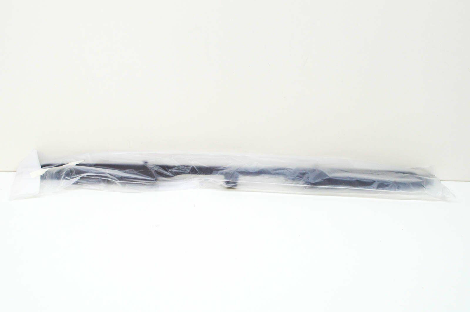 NEW AUDI A5 8W6 FRONT RADIATOR GRILLE UPPER COVER TRIM 8W6853037 6 NEW AUDI A5 8W6 FRONT RADIATOR GRILLE UPPER COVER TRIM 8W6853037 - Image 6