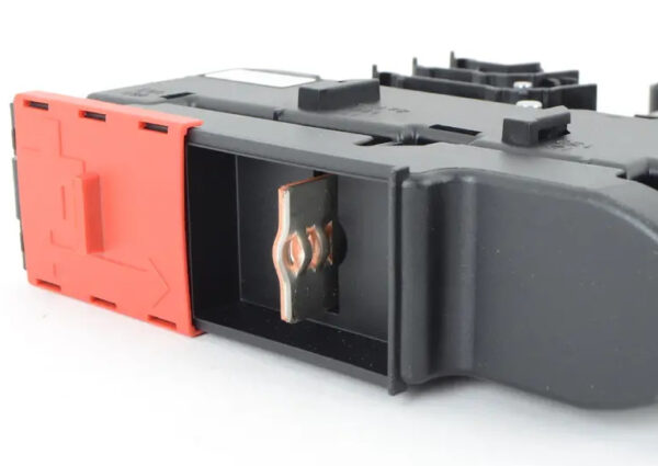 NEW MB E CONVERTIBLE A207 FRONT PREFUSE FUSE BOX A2075402050 ORIGINAL - Image 4