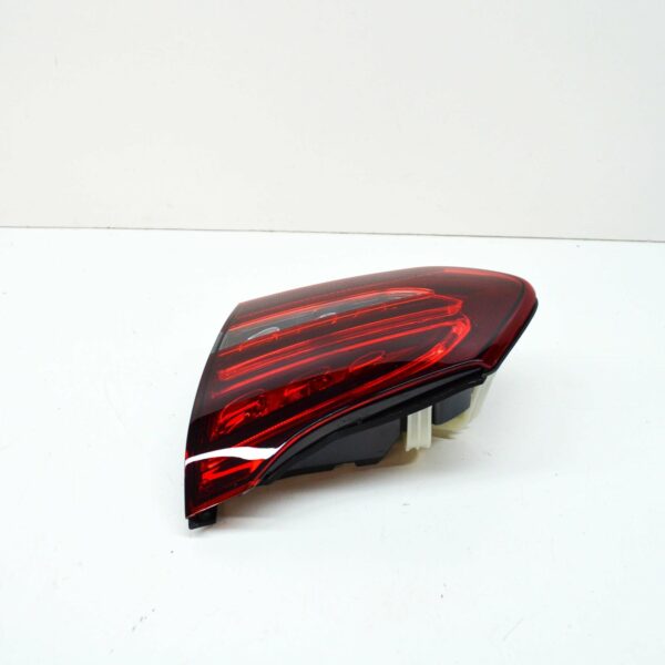 NEW MB C S205 REAR RIGHT TRUNK BOOTLID LED TAILLIGHT RHD A2059064705 ORIGINAL - Image 4