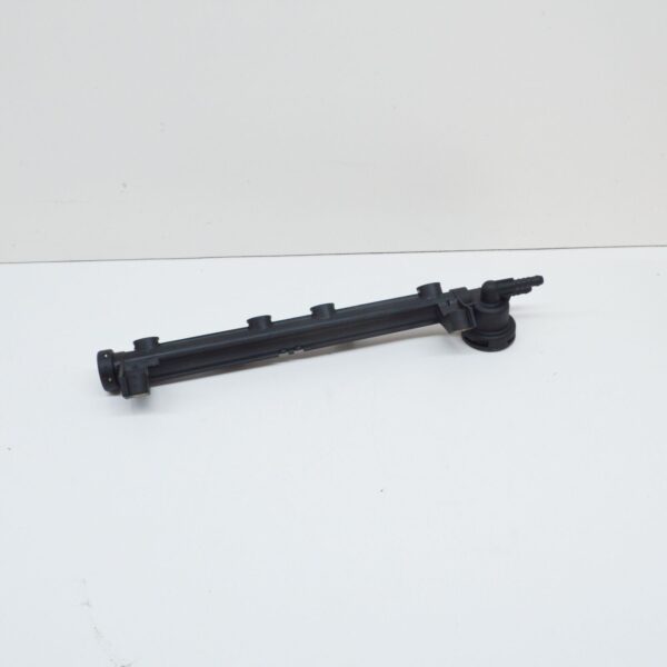 NEW VOLKSWAGEN BEETLE 9C FUEL RAIL 06A133317R - Image 4