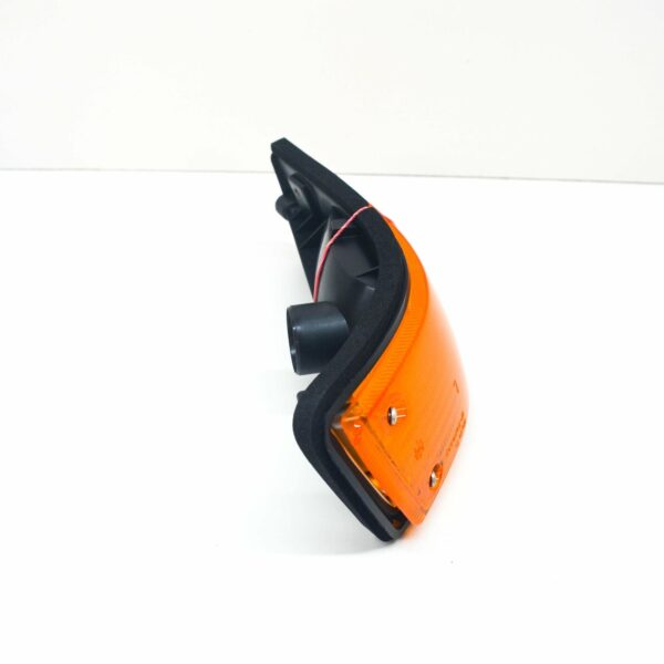 NEW BMW 5 E28 FRONT LEFT TURN CORNER LIGHT INDICATOR 1373297 63131373297 - Image 4