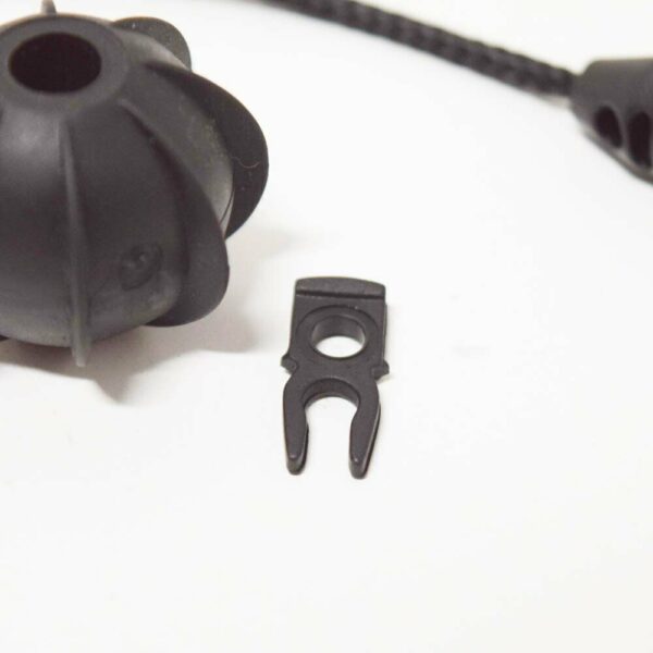 NEW VOLKSWAGEN POLO 6R TRUNK PARCEL SHELF HOLDER STRAP 6R0863447041 - Image 4
