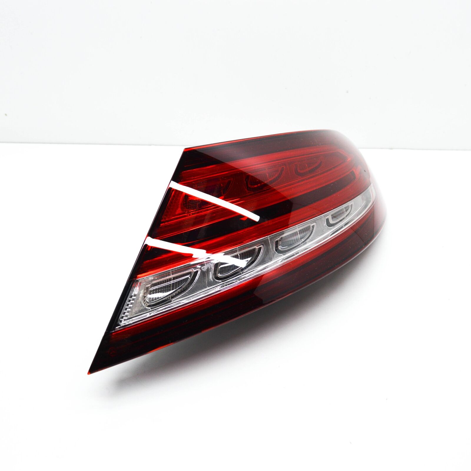 NEW MERCEDES-BENZ C W205 REAR RIGHT TAILLIGHT A2059063005 ORIGINAL 4 NEW MERCEDES-BENZ C W205 REAR RIGHT TAILLIGHT A2059063005 ORIGINAL - Image 4