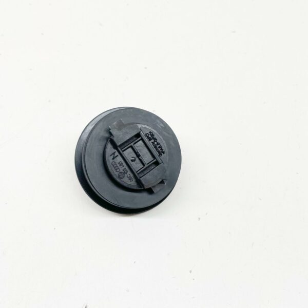 NEW AUDI A3 8P OIL CAP 06C103485N ORIGINAL - Image 4