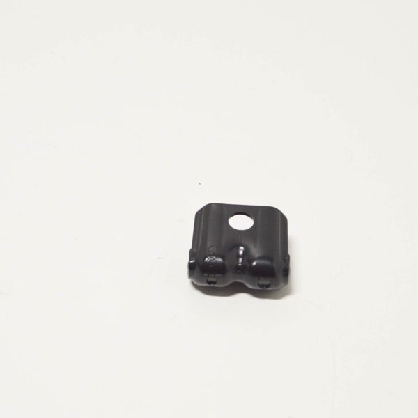 NEW AUDI A3 8PA SPORTBACK FRONT FENDER BRACKET 8P0821471 ORIGINAL - Image 4